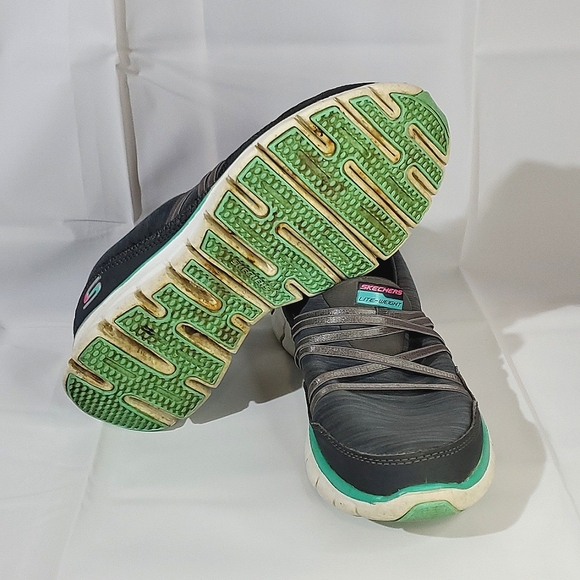 Sketchers Synergy Scene Stealer Grey/Aqua Memory Foam Sneakers - Size 6 - Picture 4 of 7